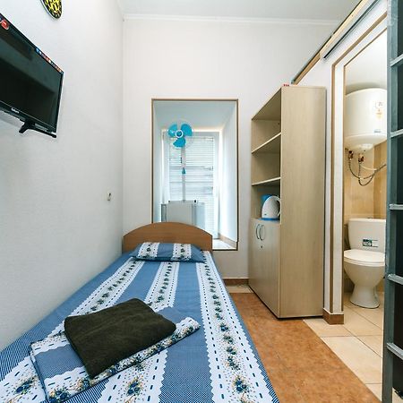 Small Room Near Independence Square Kiev Esterno foto