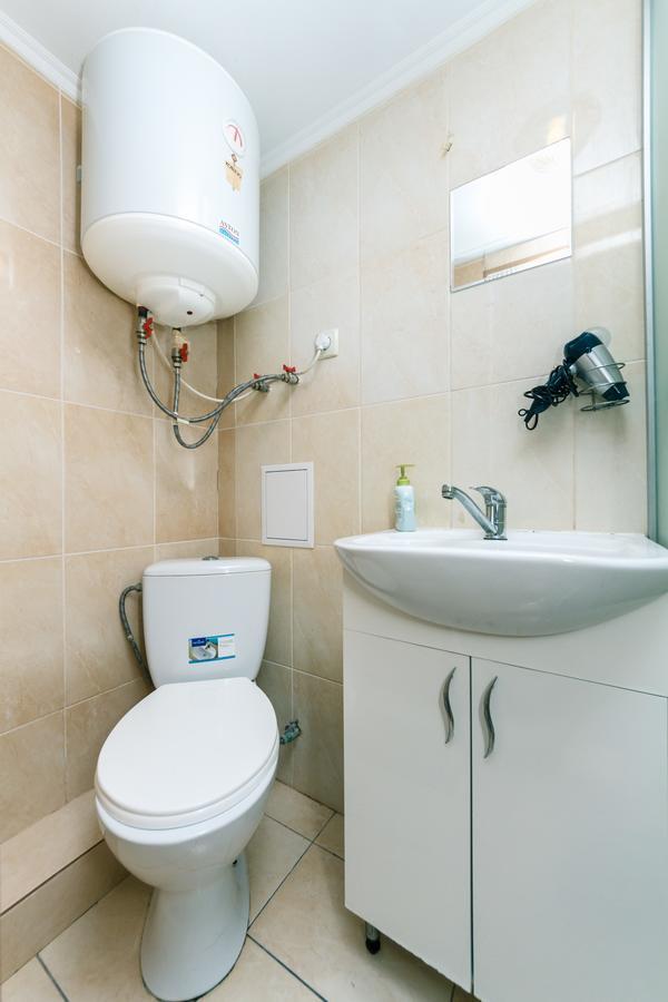Small Room Near Independence Square Kiev Esterno foto